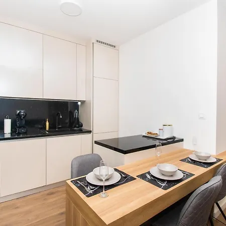 Apartment Luxury Golden